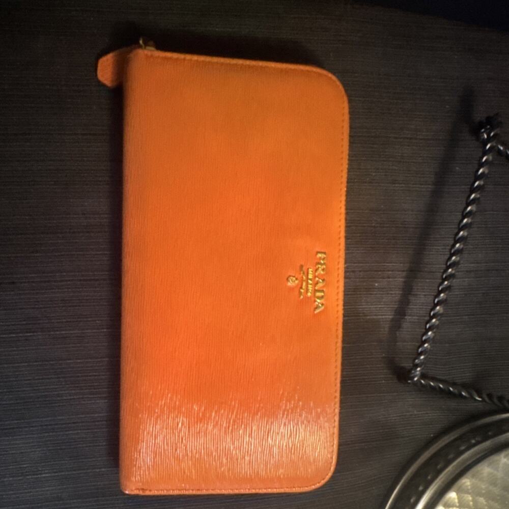 PRADA Soffiano Leather Zippy Wallet Papaya All Inclusive -box, Authenticity Card - Picture 2 of 14